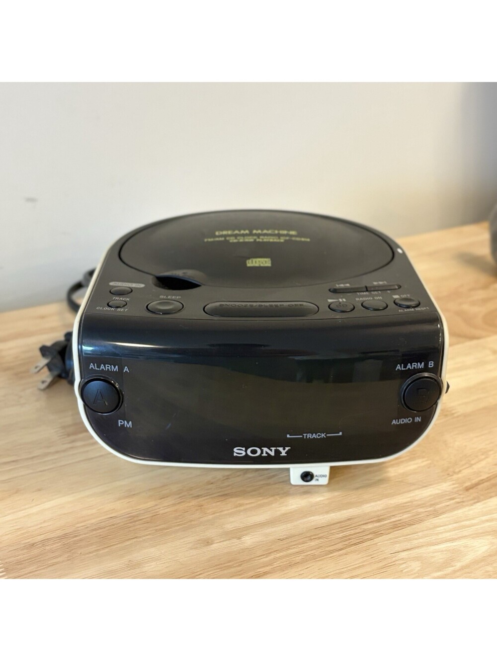 Sony Dream Machine Dual Alarm Clock AM/FM Radio CD Player  ICF-CD814 Tested